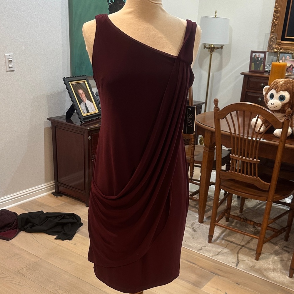 SLNY Asymmetrical Shoulder Burgundy Dress